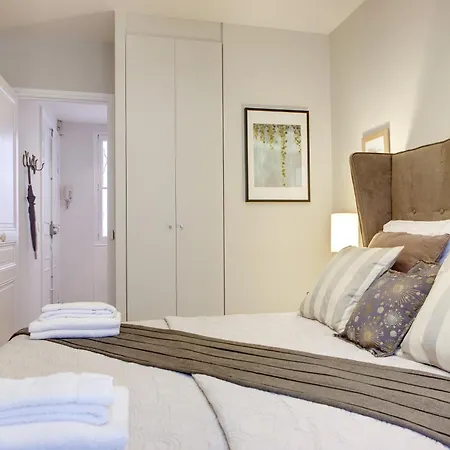 Apartament Sevigne *